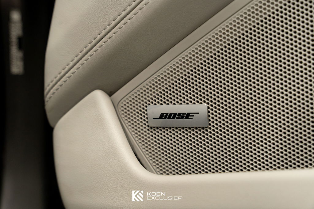 Porsche 992 Carrera 4