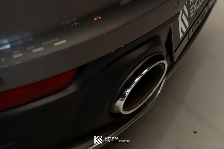 Porsche 992 Carrera 4