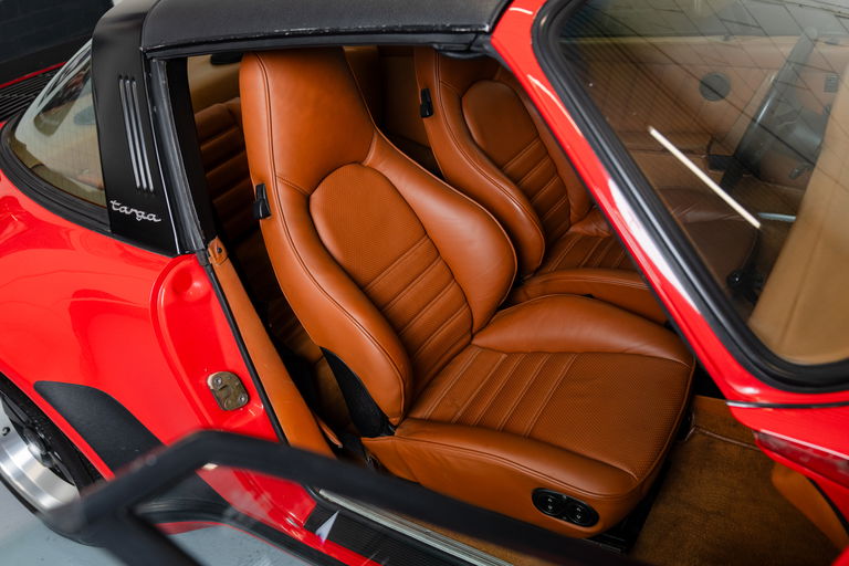 Porsche 911 Carrera 3.2 (US)