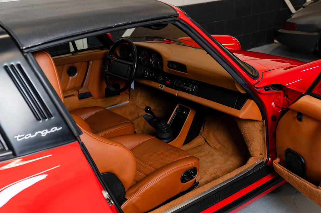 Porsche 911 Carrera 3.2 (US)