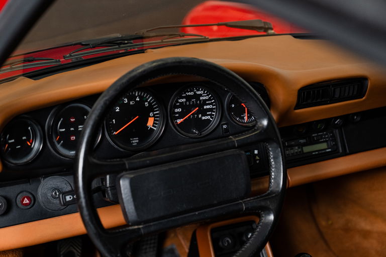 Porsche 911 Carrera 3.2 (US)