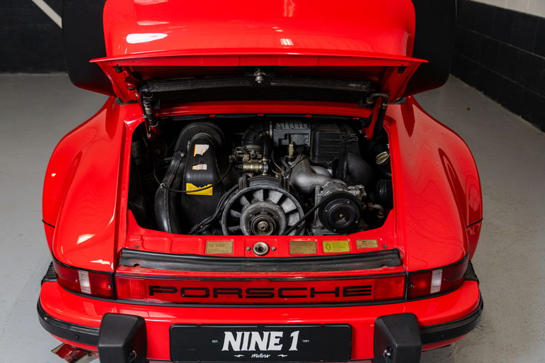 Porsche 911 Carrera 3.2 (US)