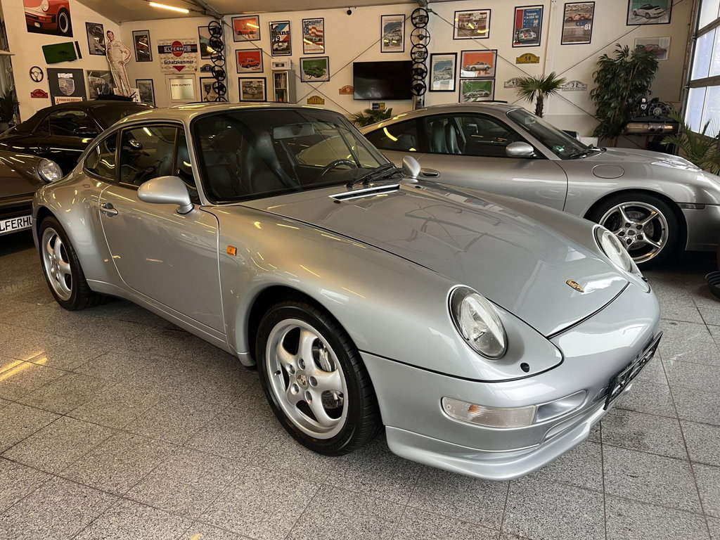 Porsche 993 Carrera 4