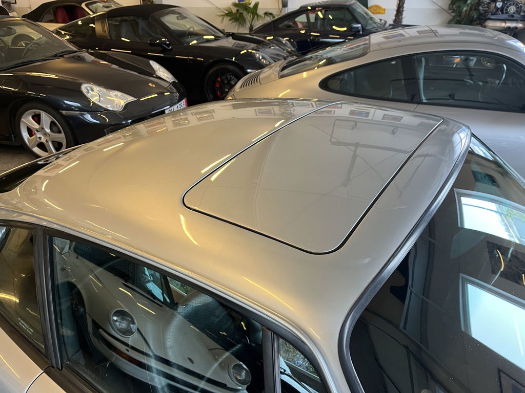 Porsche 993 Carrera 4