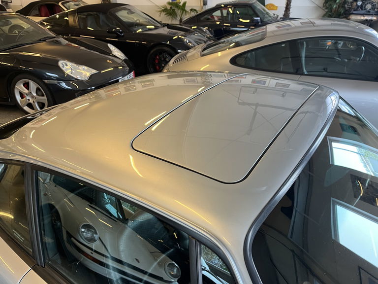 Porsche 993 Carrera 4