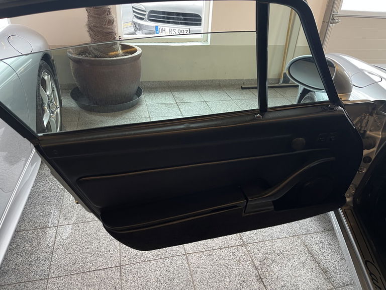 Porsche 993 Carrera 4