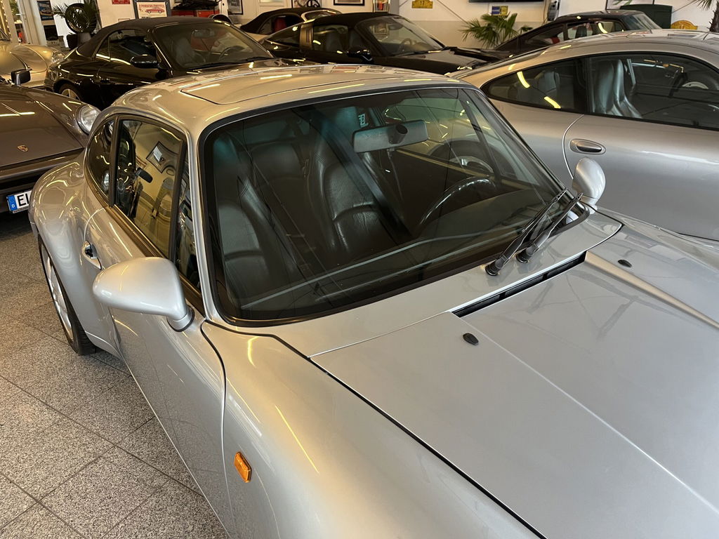 Porsche 993 Carrera 4