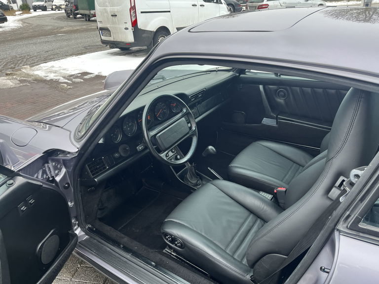 Porsche 911 Carrera 3.2