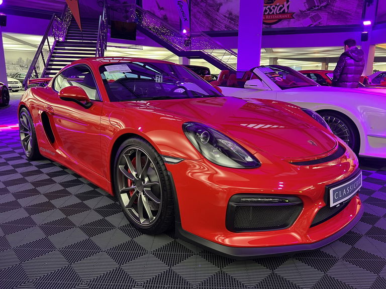 Porsche 981 Cayman GT4