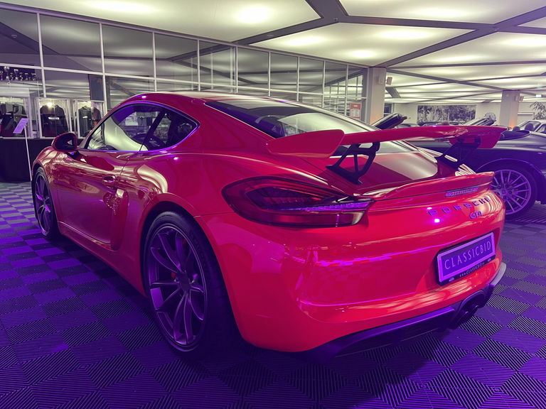 Porsche 981 Cayman GT4