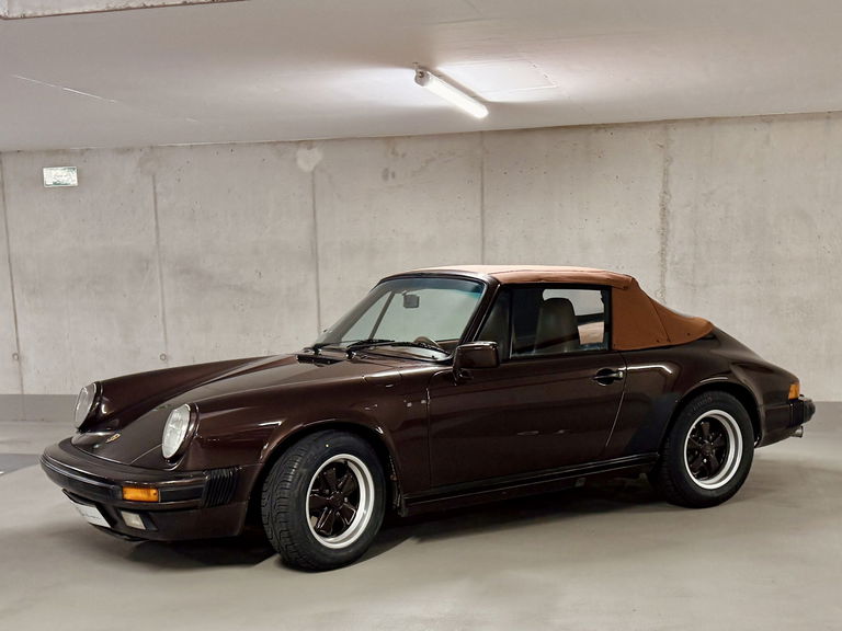 Porsche 911 Carrera 3.2