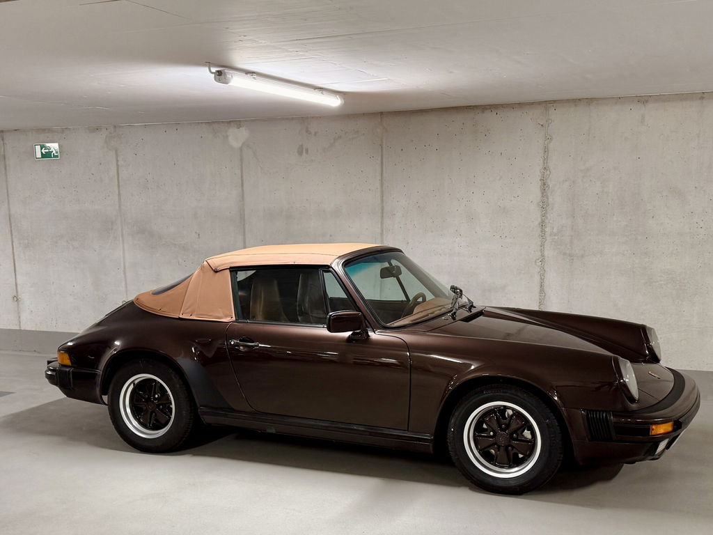 Porsche 911 Carrera 3.2