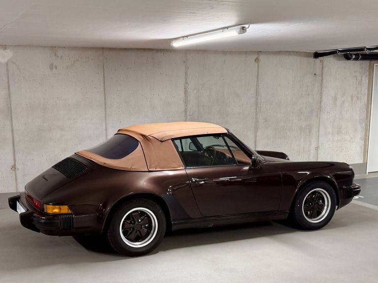 Porsche 911 Carrera 3.2
