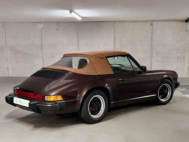 Porsche 911 Carrera 3.2