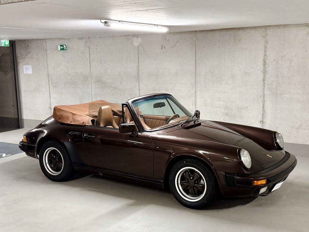 Porsche 911 Carrera 3.2
