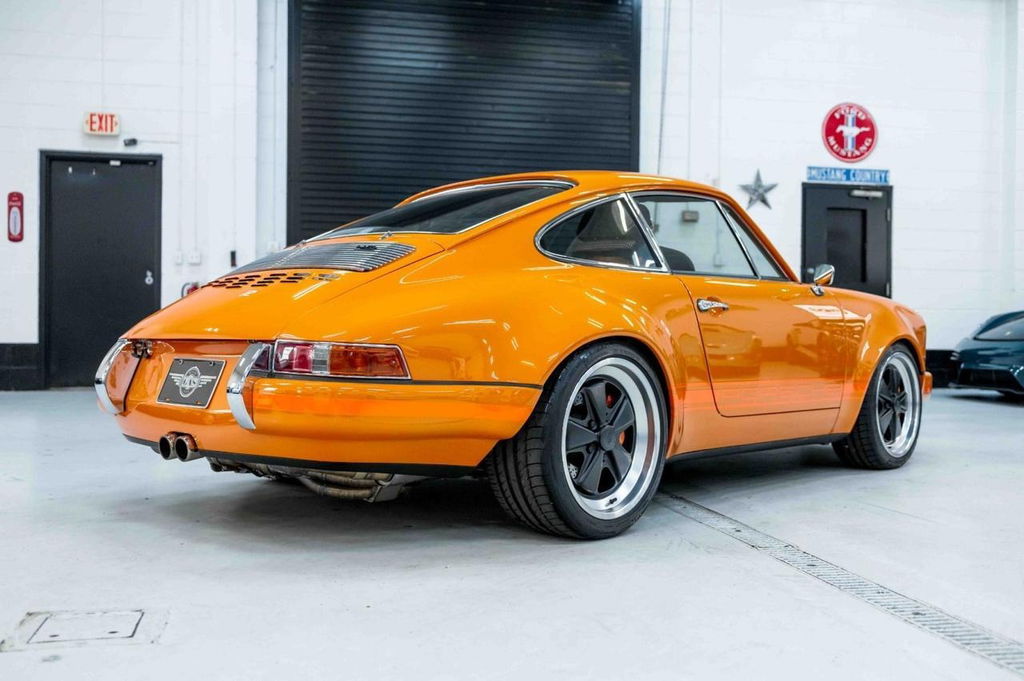 Porsche 911 Backdate