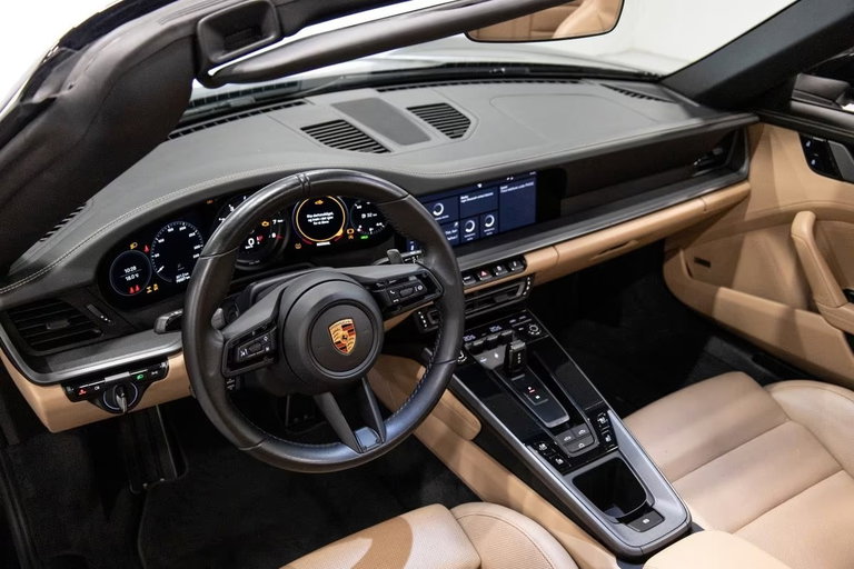 Porsche 992 Carrera 4S