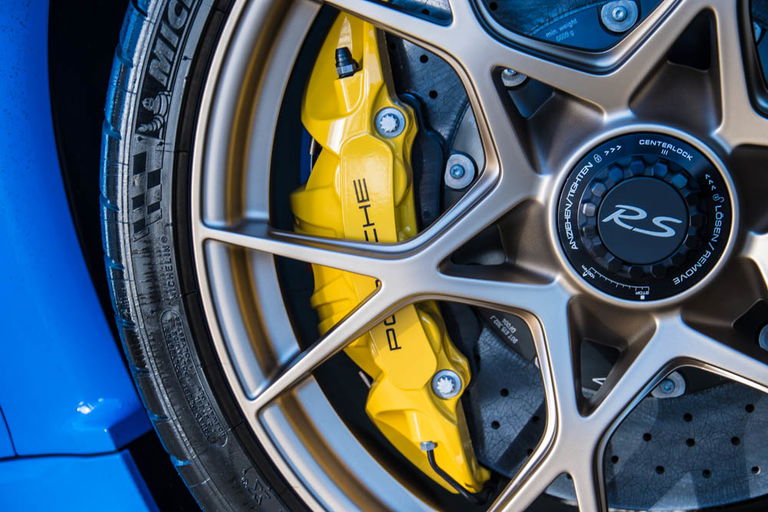 Porsche 718 Cayman GT4 RS