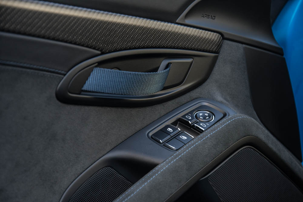 Porsche 718 Cayman GT4 RS