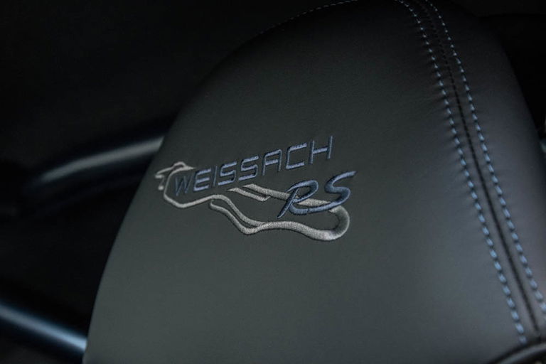 Porsche 718 Cayman GT4 RS