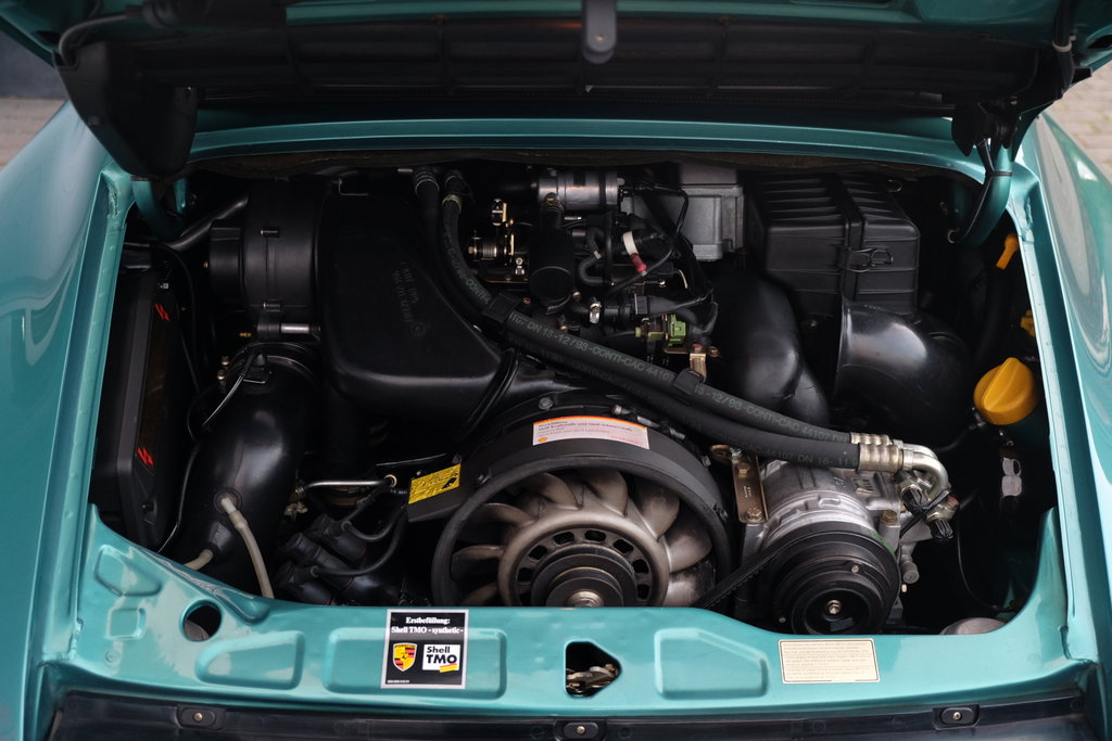 Porsche 964 Carrera 2 Speedster