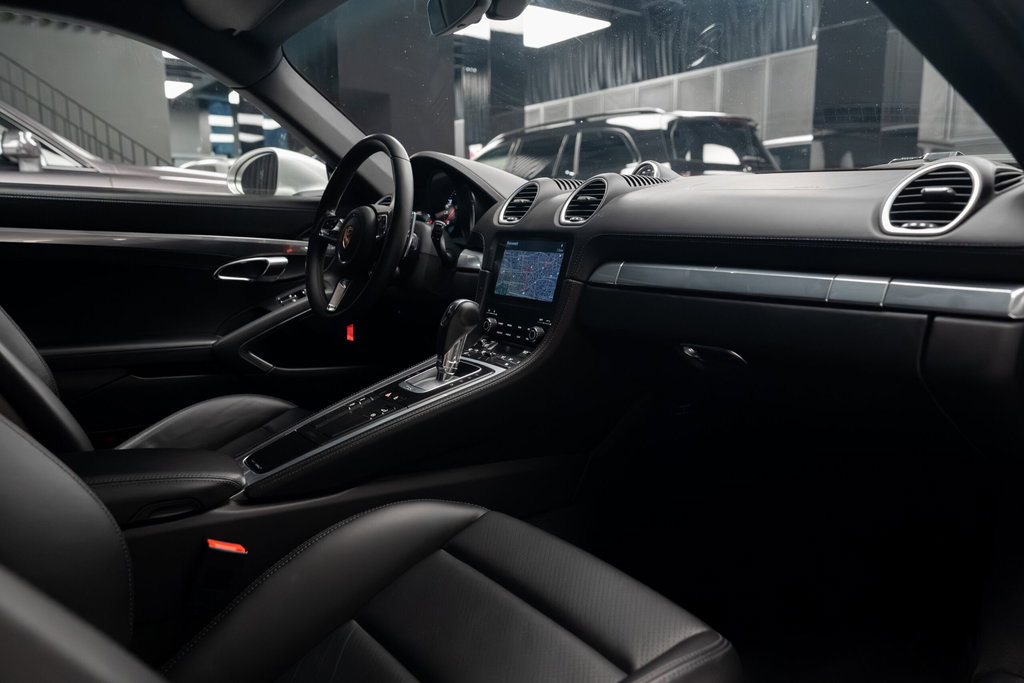 Porsche 718 Cayman