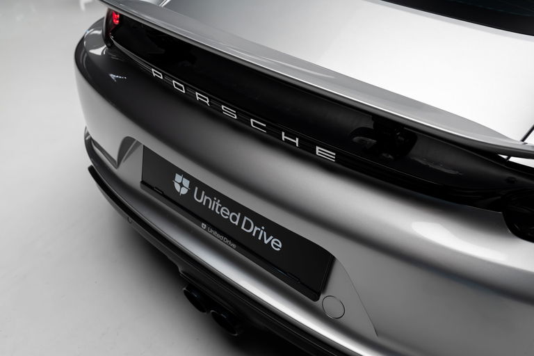 Porsche 718 Cayman