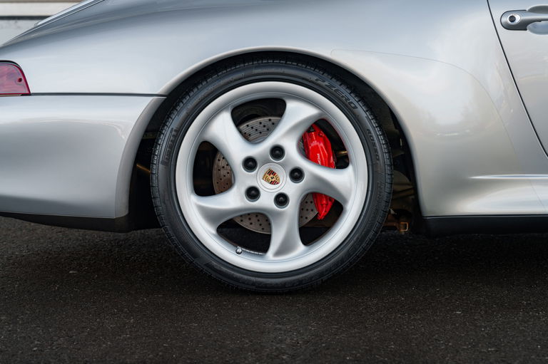 Porsche 993 Carrera 4S