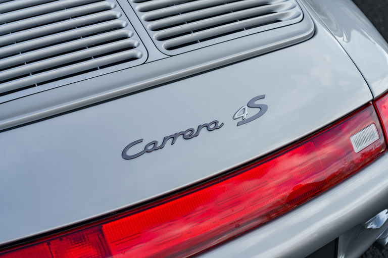 Porsche 993 Carrera 4S