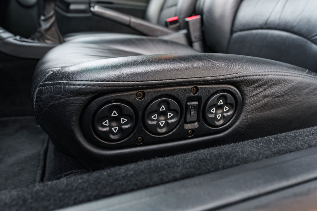 Porsche 993 Carrera 4S