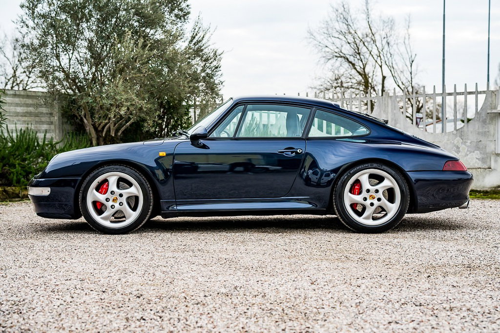 Porsche 993 Carrera 4S