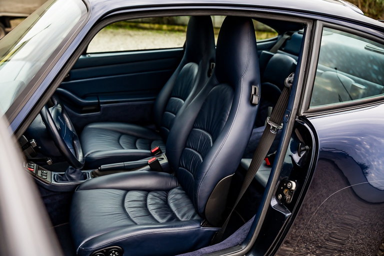 Porsche 993 Carrera 4S