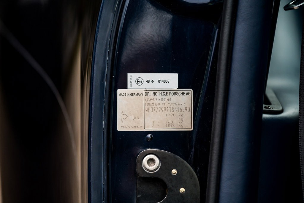 Porsche 993 Carrera 4S