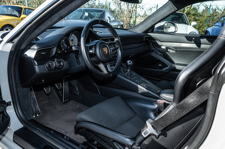 Porsche 991.2 GT3 Touring