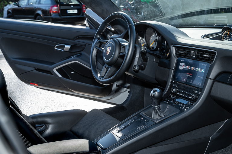 Porsche 991.2 GT3 Touring