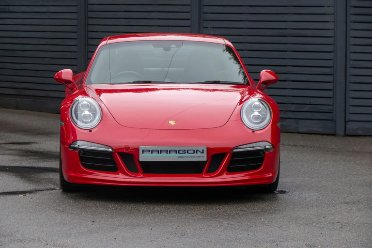 Porsche 991 Carrera GTS