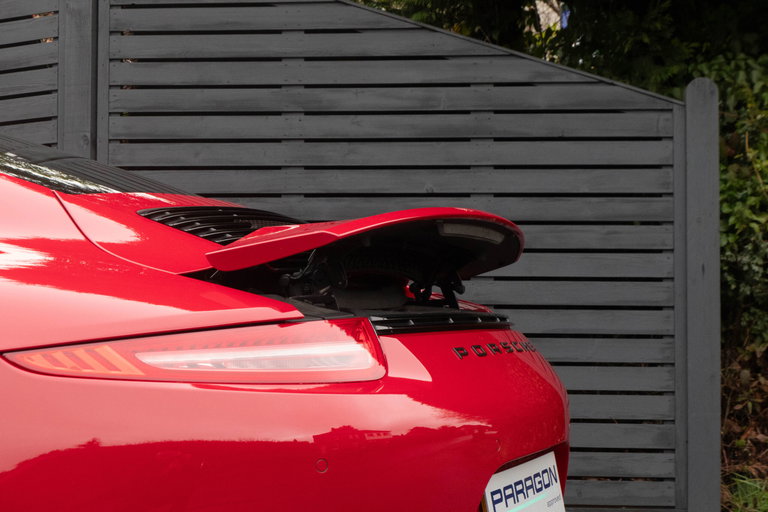 Porsche 991 Carrera GTS