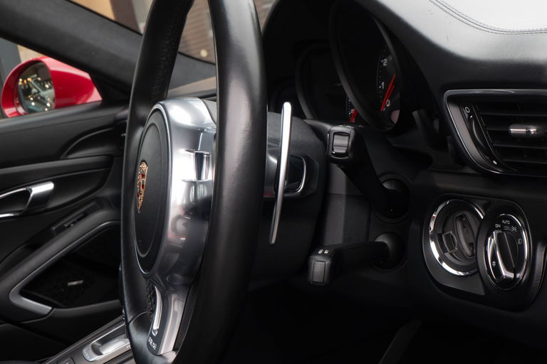 Porsche 991 Carrera GTS