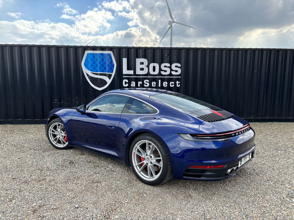 Porsche 992 Carrera 4S