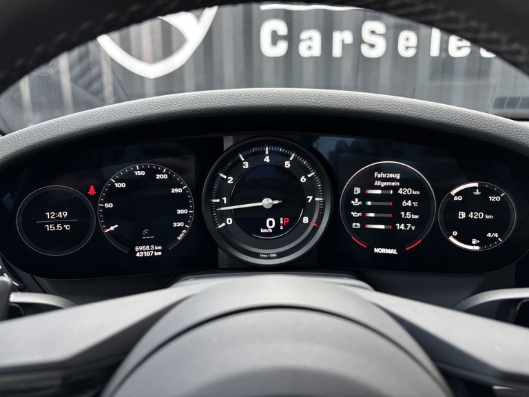 Porsche 992 Carrera 4S