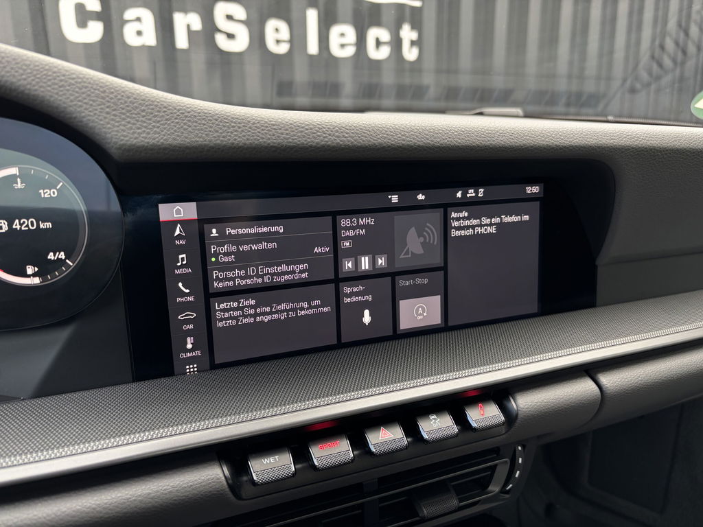 Porsche 992 Carrera 4S