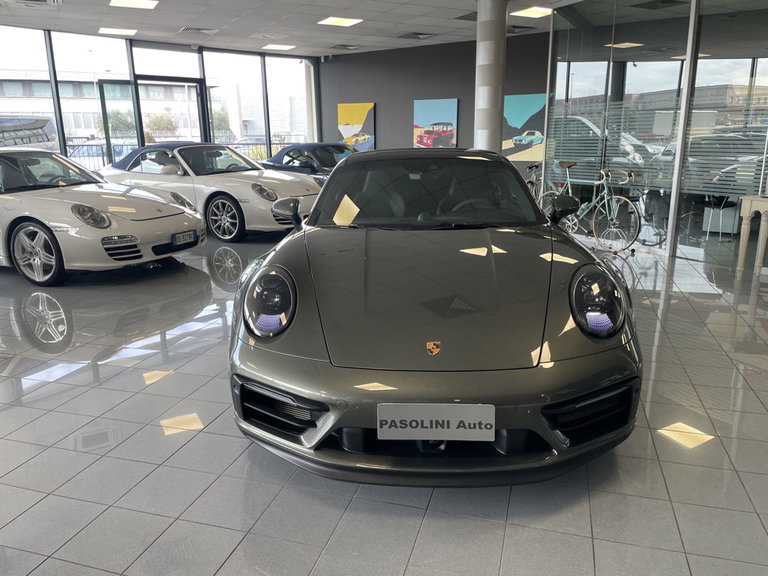 Porsche 992 Carrera GTS