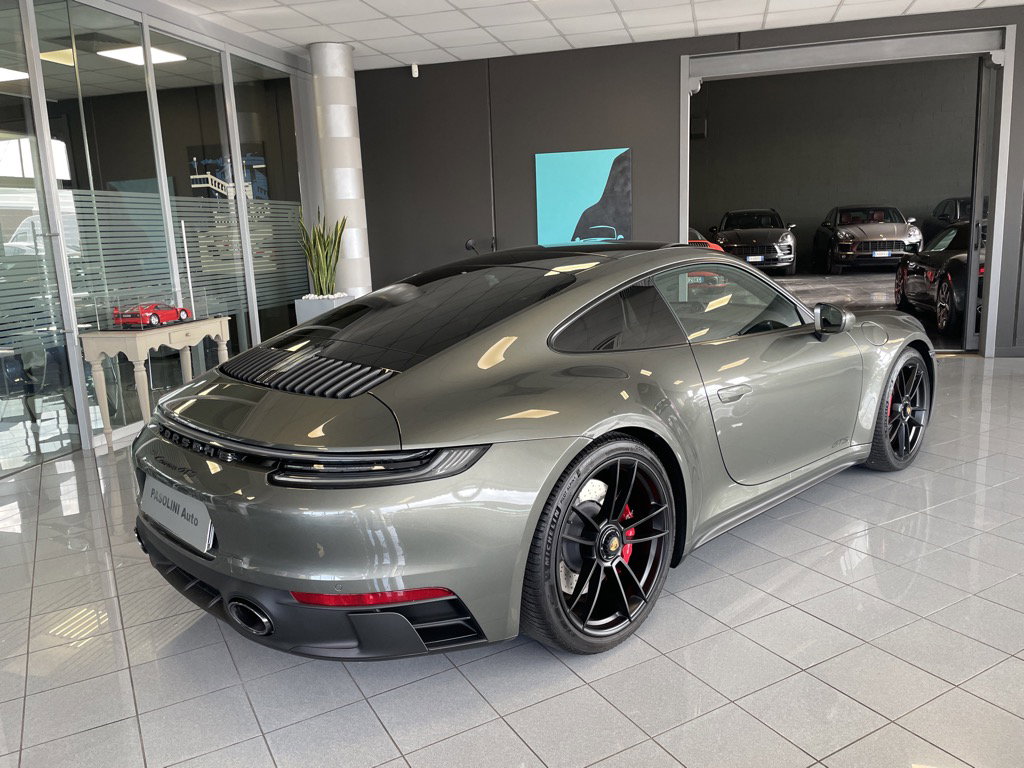 Porsche 992 Carrera GTS