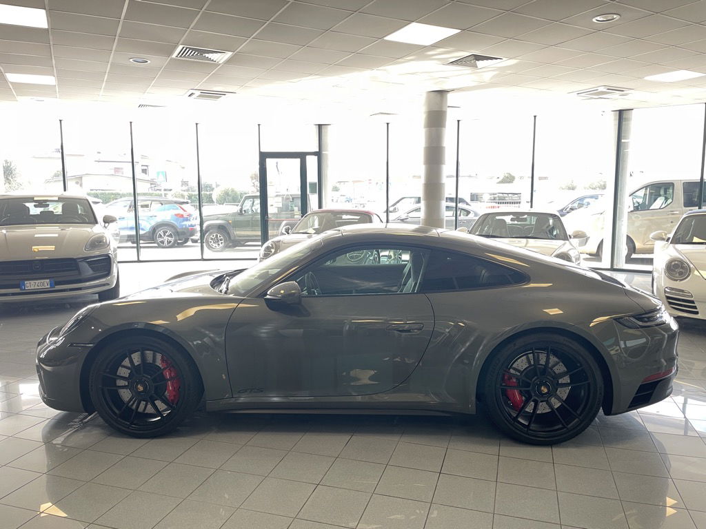 Porsche 992 Carrera GTS