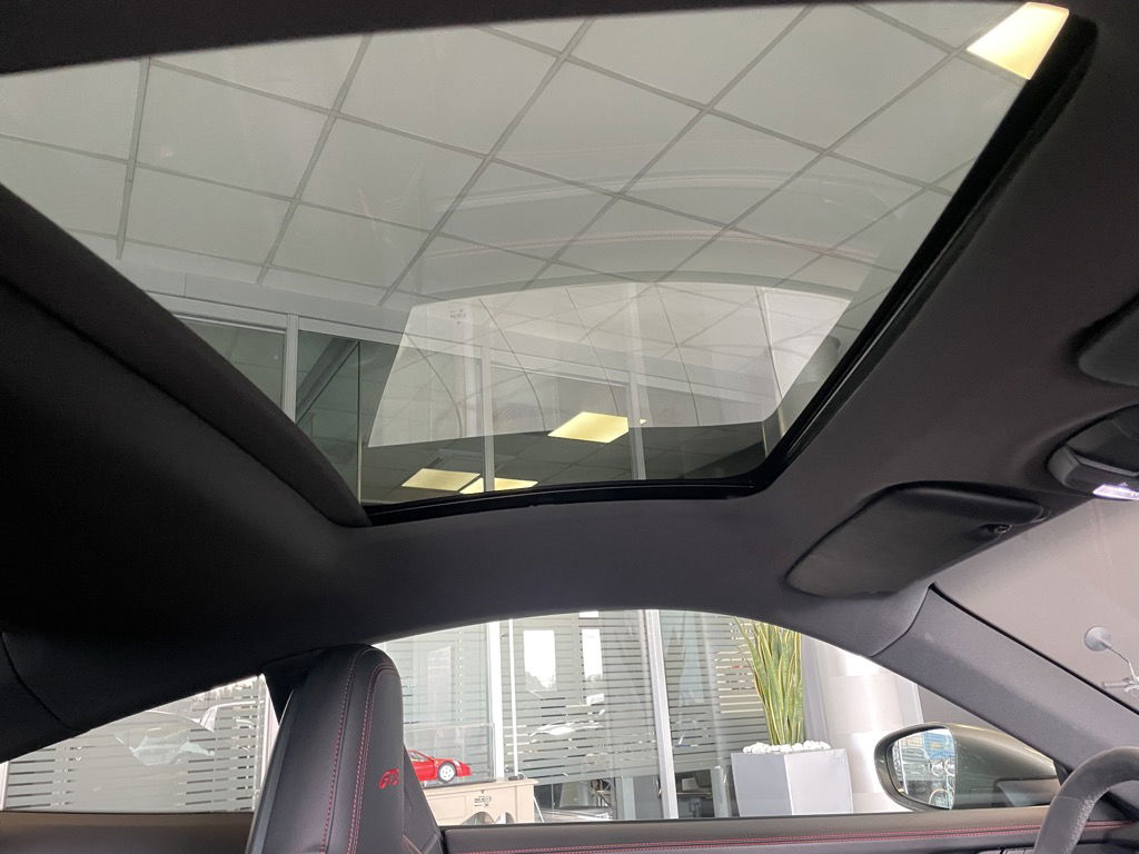 Porsche 992 Carrera GTS