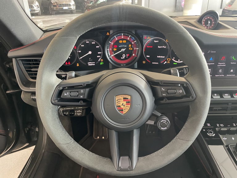 Porsche 992 Carrera GTS