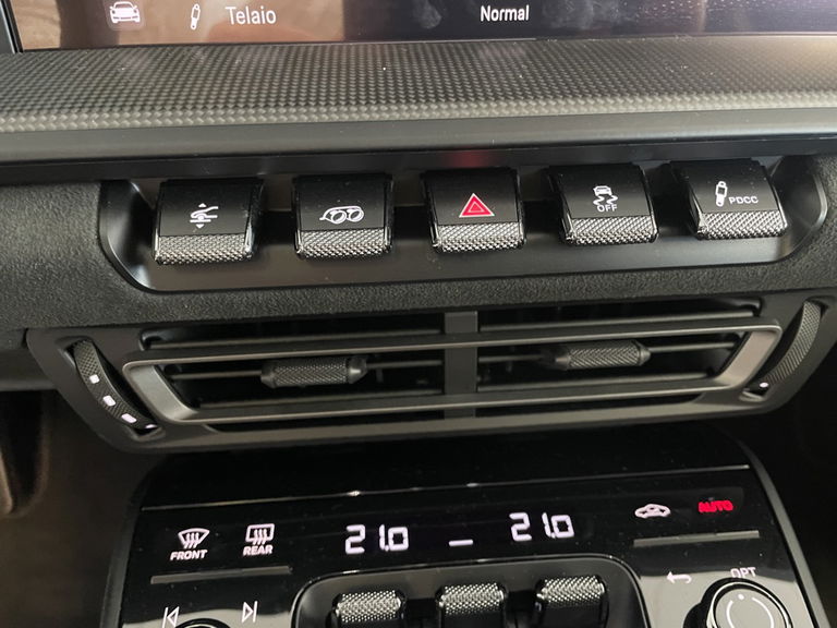 Porsche 992 Carrera GTS