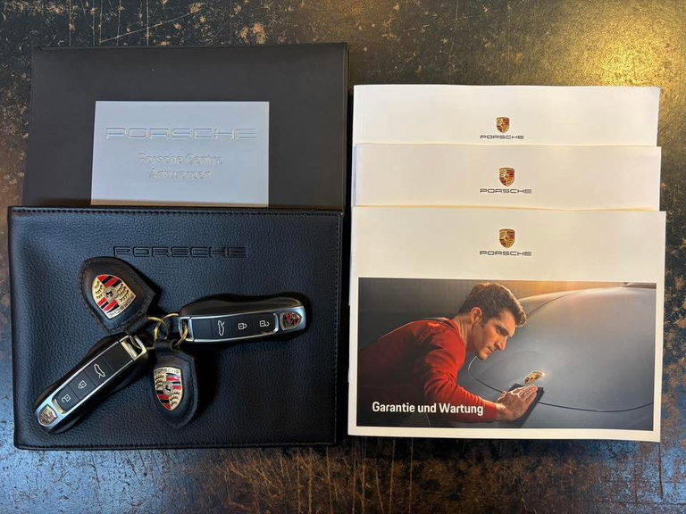 Porsche 992 Carrera S