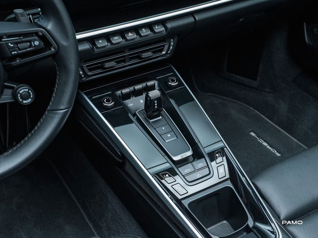 Porsche 992 Carrera 4S