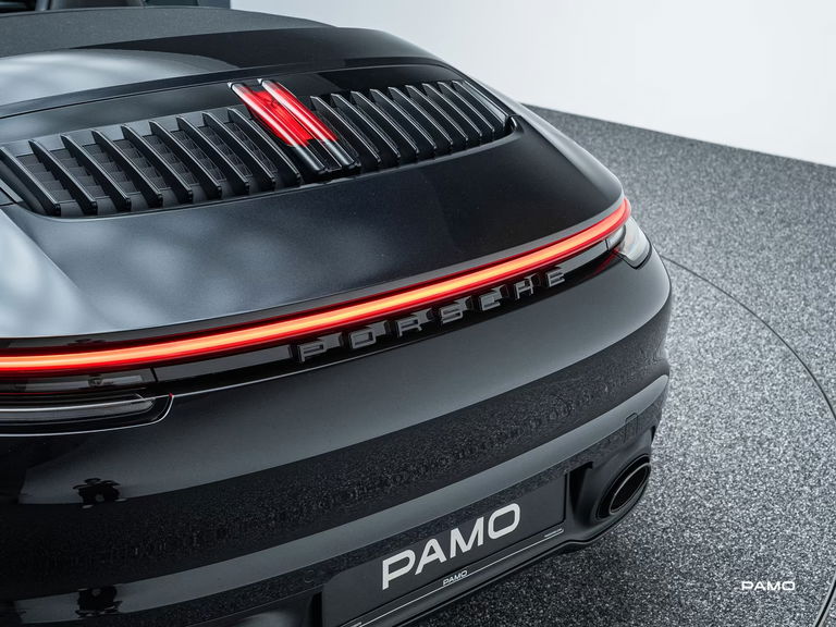 Porsche 992 Carrera 4S